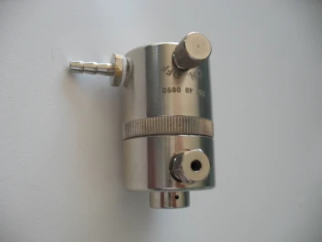 CO240 - DÉTENDEUR DE PRESSION À PISTON POUR CYLINDRE JETABLE FILETAGE 10X1